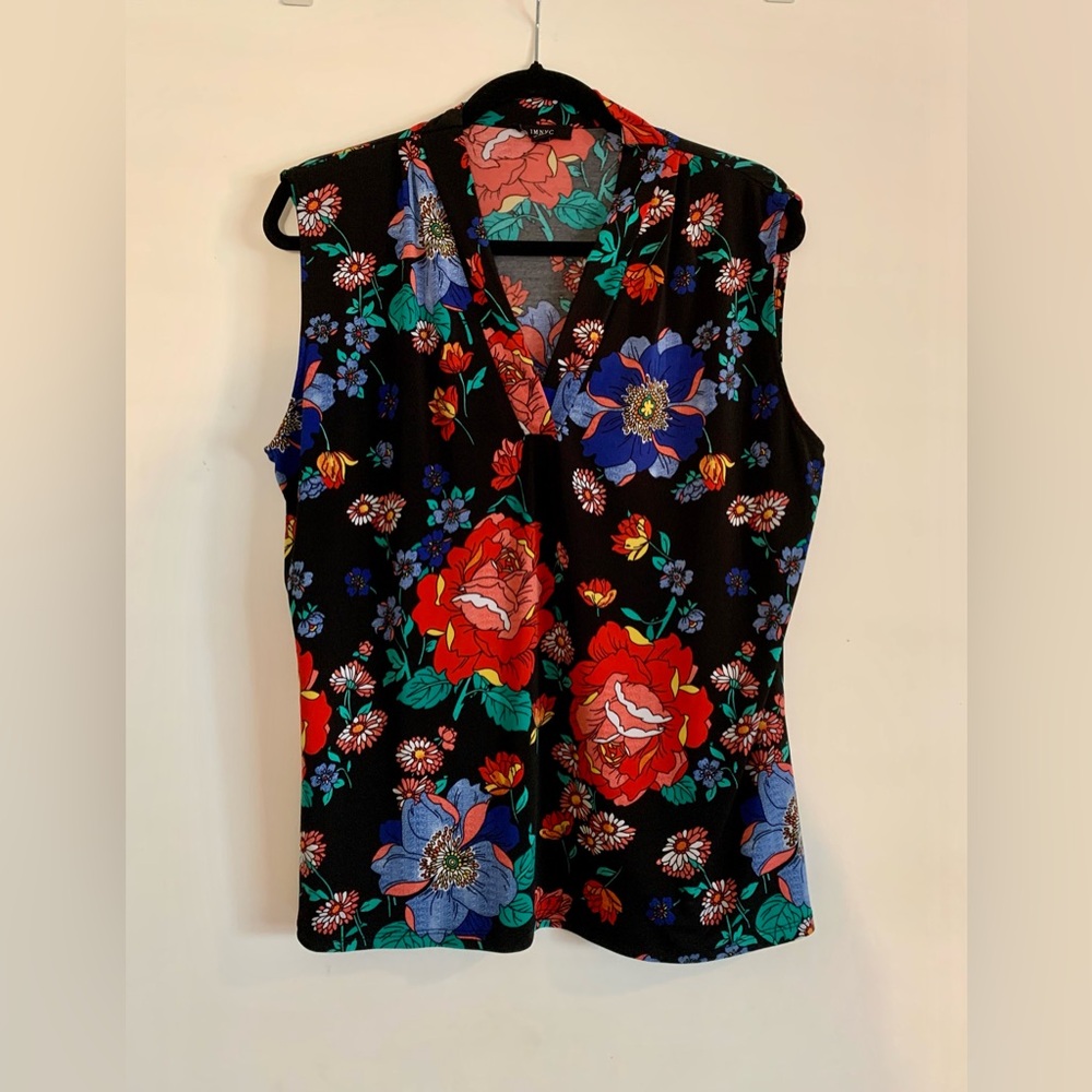 Floral V-Neck Sleeveless Tank Top - Black with Red & Blue Flowers